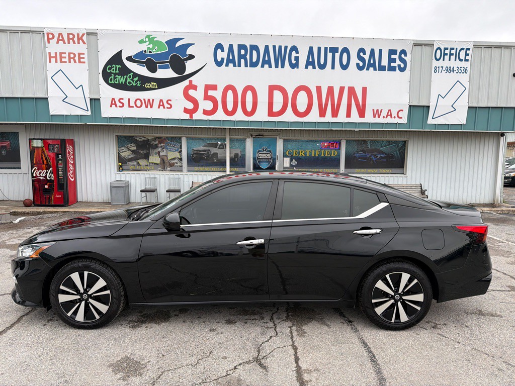 2022 Nissan Altima Image 2