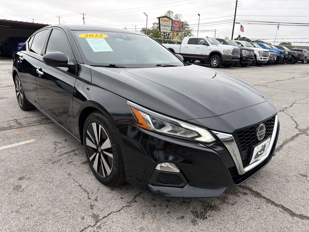 2022 Nissan Altima Image 7