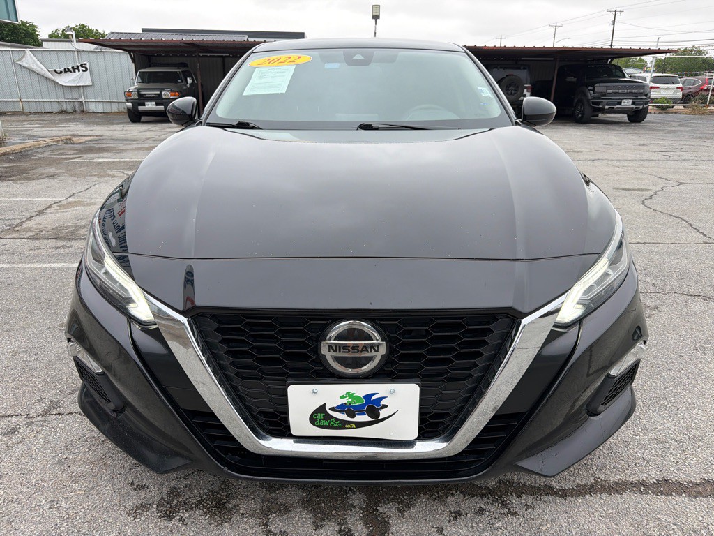 2022 Nissan Altima Image 8