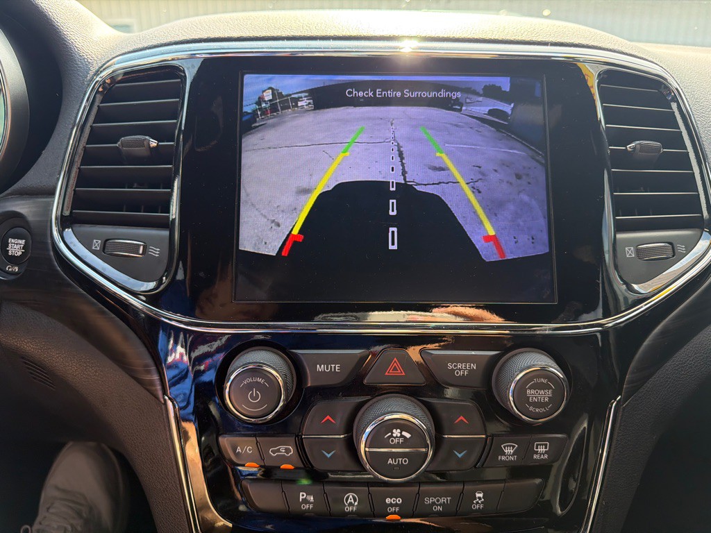 2019 Jeep Grand Cherokee Image 16