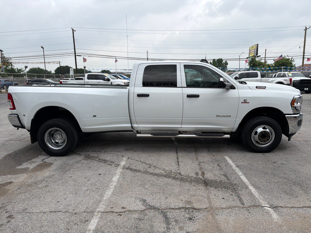 2019 RAM 3500 Image 6