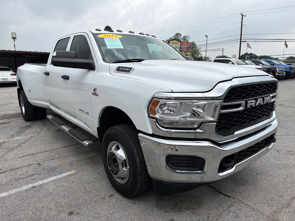 2019 RAM 3500 Image 7