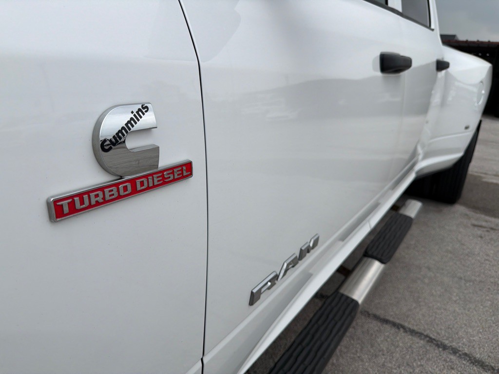 2019 RAM 3500 Image 10
