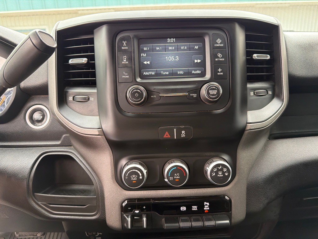 2019 RAM 3500 Image 16