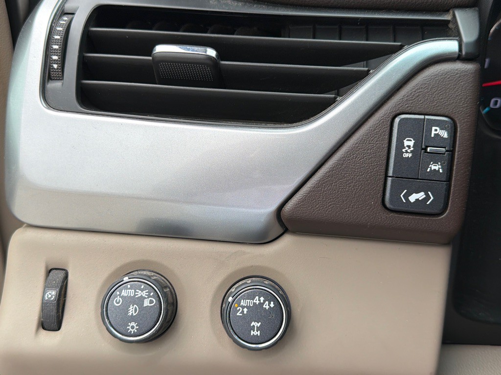2019 Chevrolet Suburban Image 15