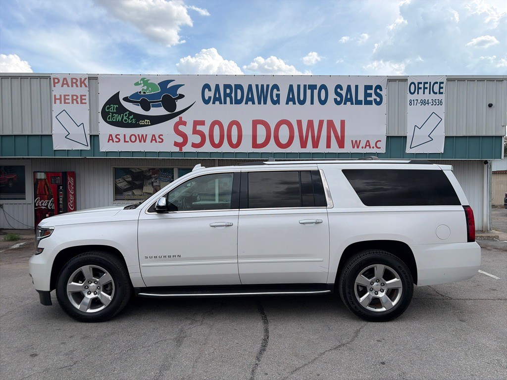 2019 Chevrolet Suburban Image 2