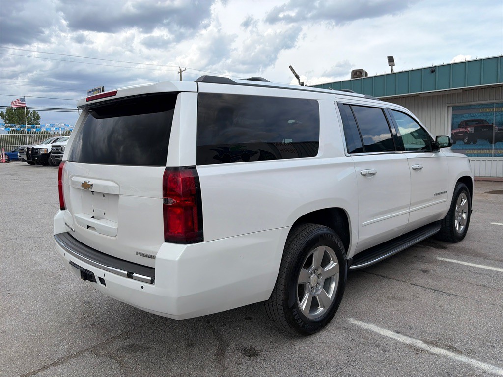 2019 Chevrolet Suburban Image 5