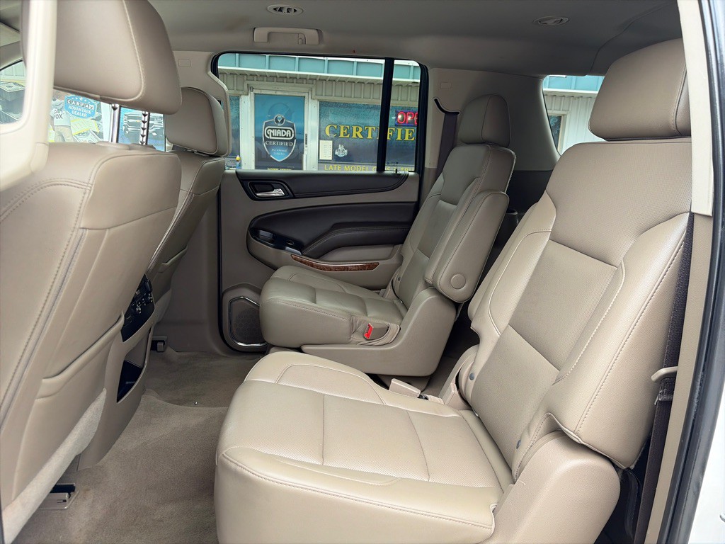 2019 Chevrolet Suburban Image 10