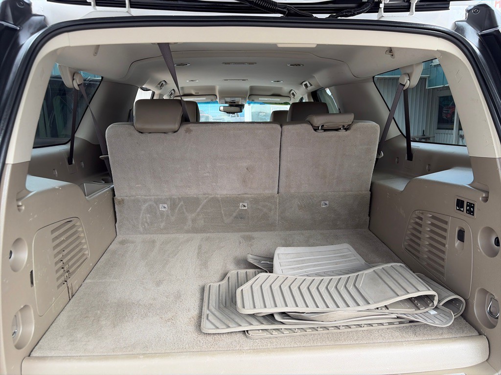 2019 Chevrolet Suburban Image 13