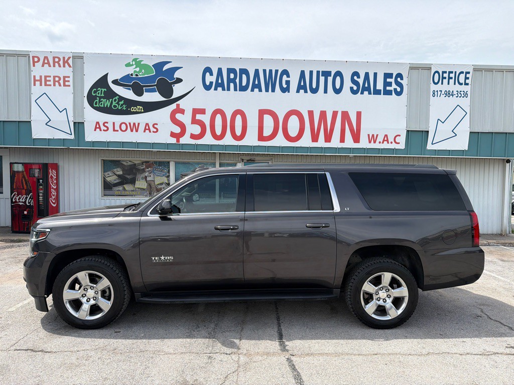 2018 Chevrolet Suburban Image 2