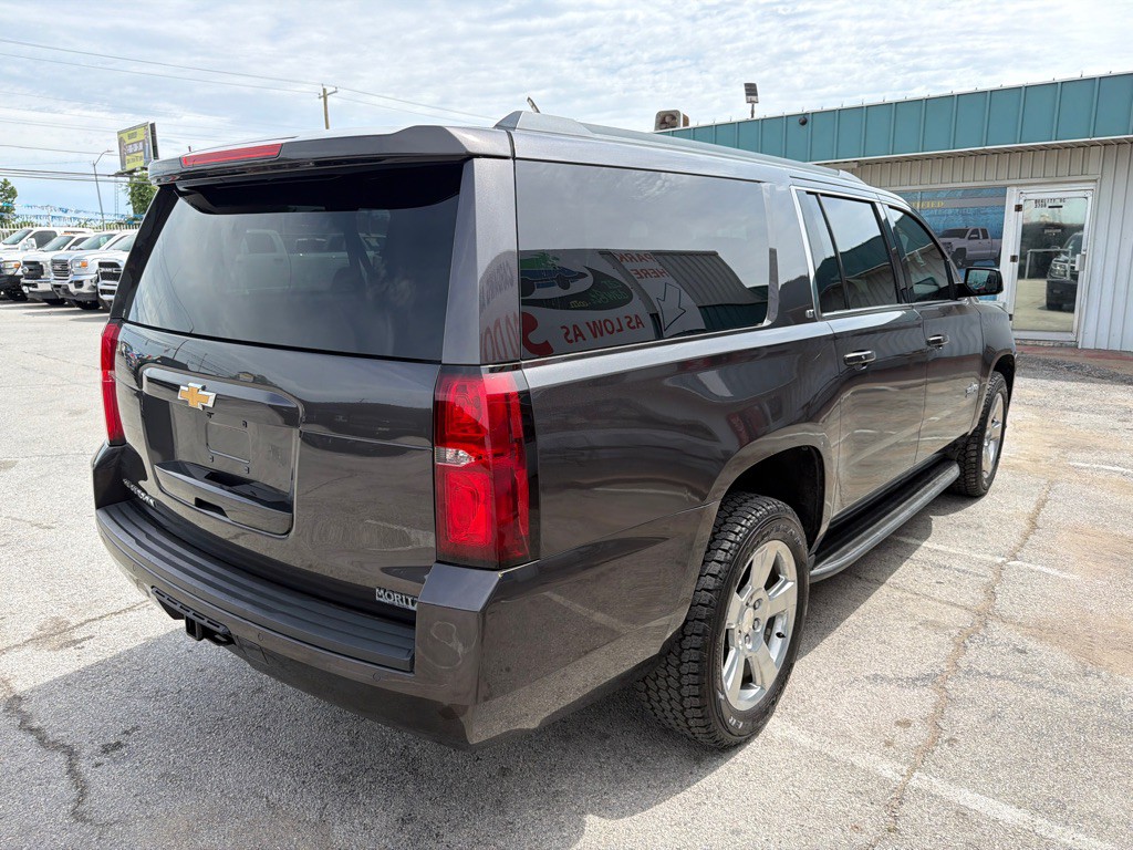 2018 Chevrolet Suburban Image 5