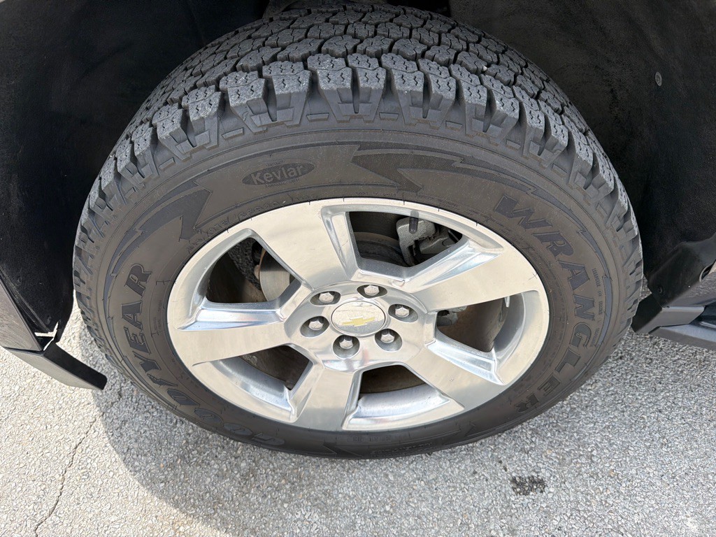 2018 Chevrolet Suburban Image 10