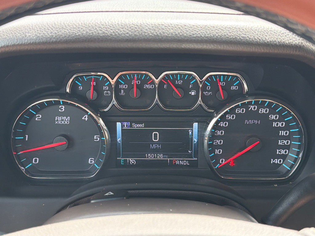 2018 Chevrolet Suburban Image 16