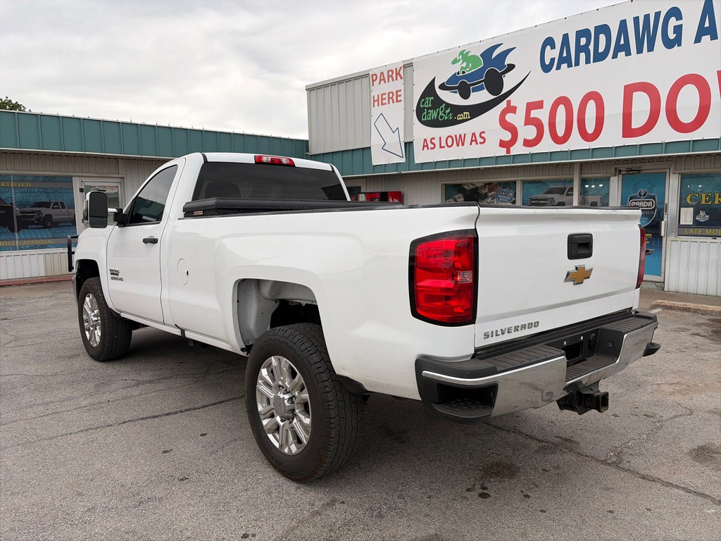 2017 Chevrolet Silverado 1500 Image 3