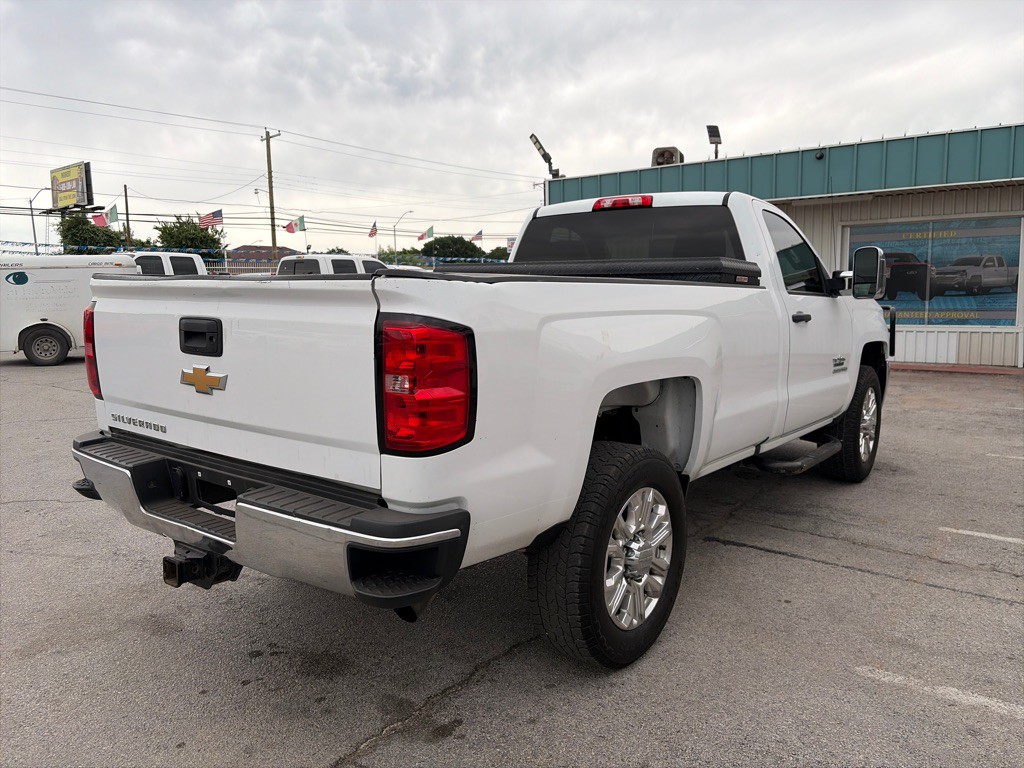 2017 Chevrolet Silverado 1500 Image 5