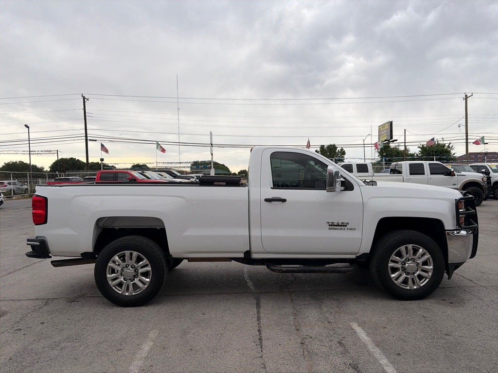 2017 Chevrolet Silverado 1500 Image 6