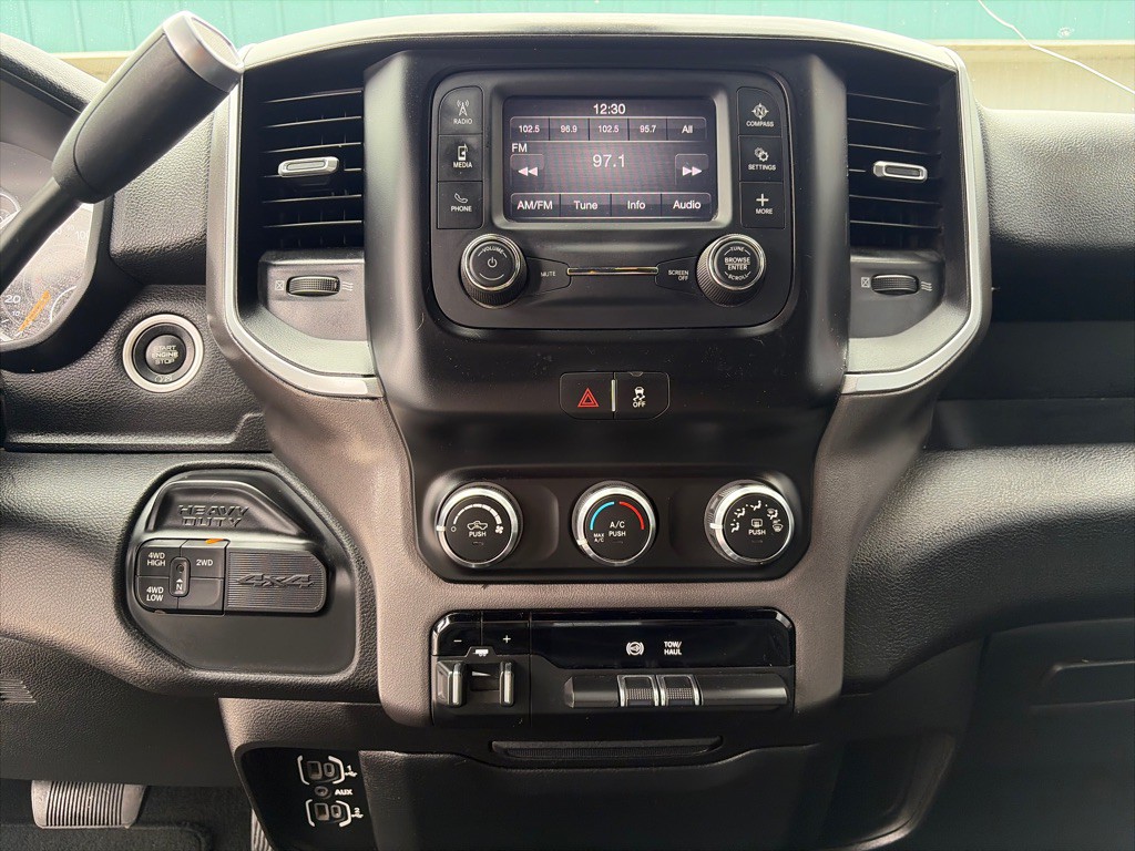 2021 RAM 2500 Image 14