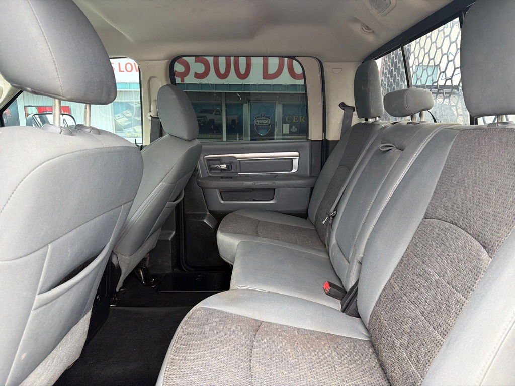 2016 RAM 2500 Image 12