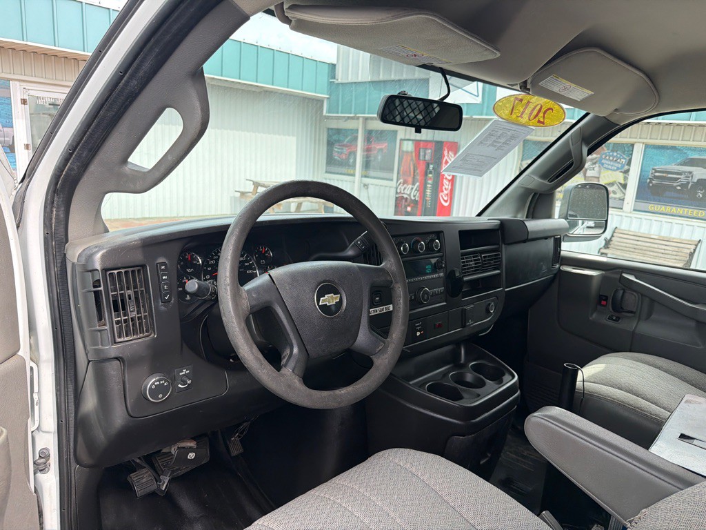 2017 Chevrolet Express Image 13
