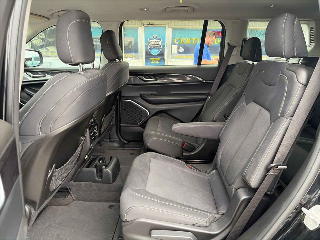 2021 Jeep Grand Cherokee Image 11