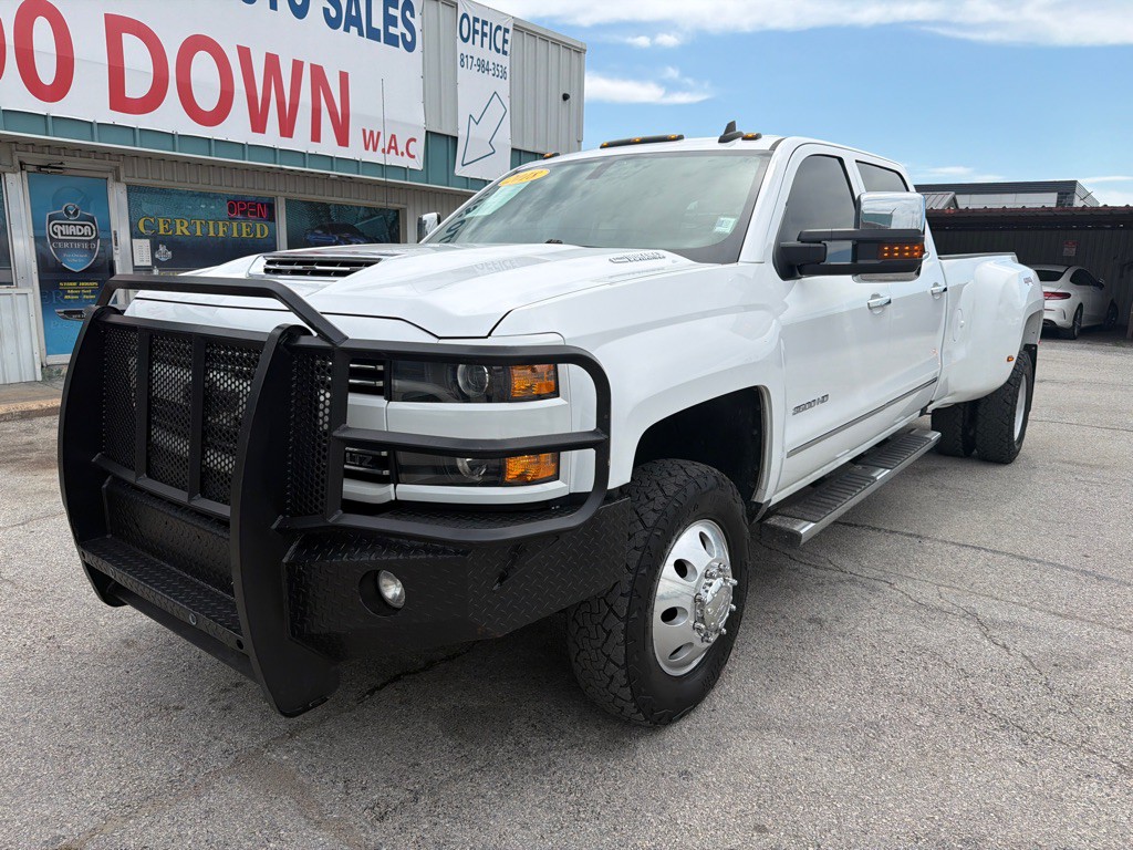 2018 Chevrolet Silverado 1500 Image 1