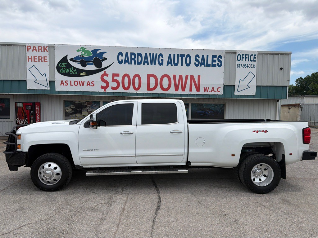 2018 Chevrolet Silverado 1500 Image 2