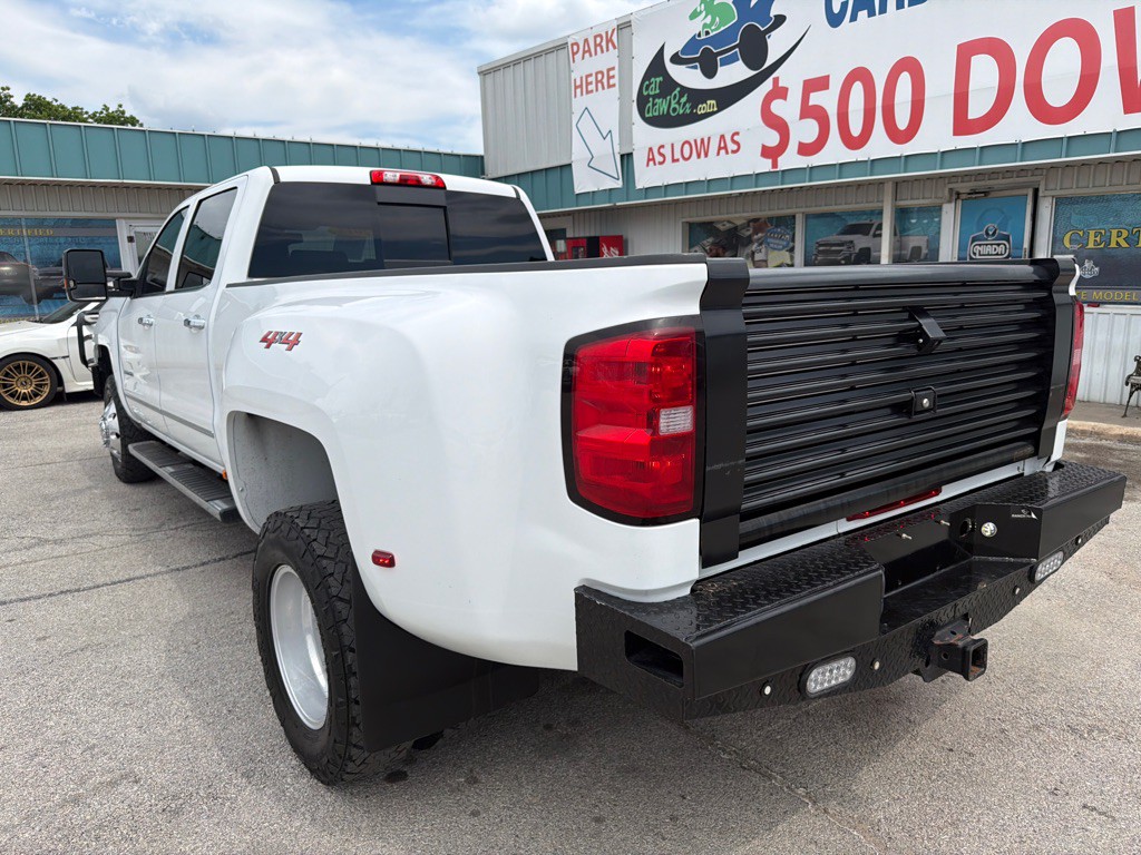 2018 Chevrolet Silverado 1500 Image 3