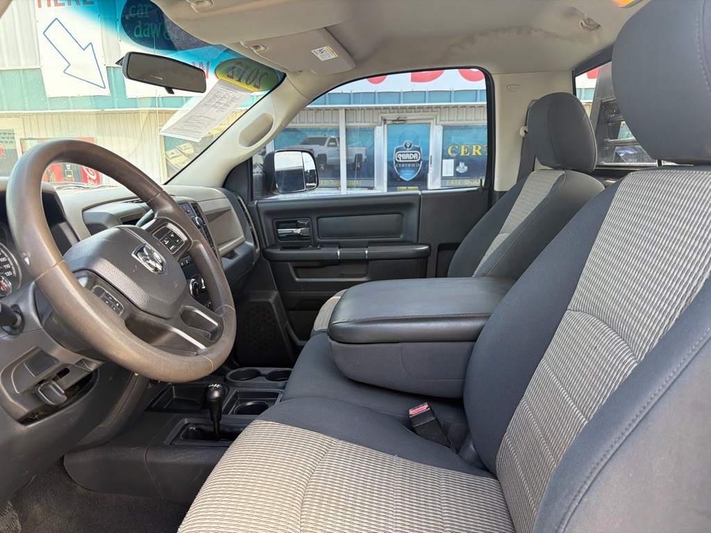 2012 Dodge Ram 3500 Image 11