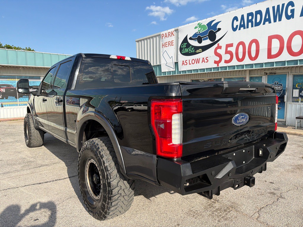2017 Ford F-250 Image 3