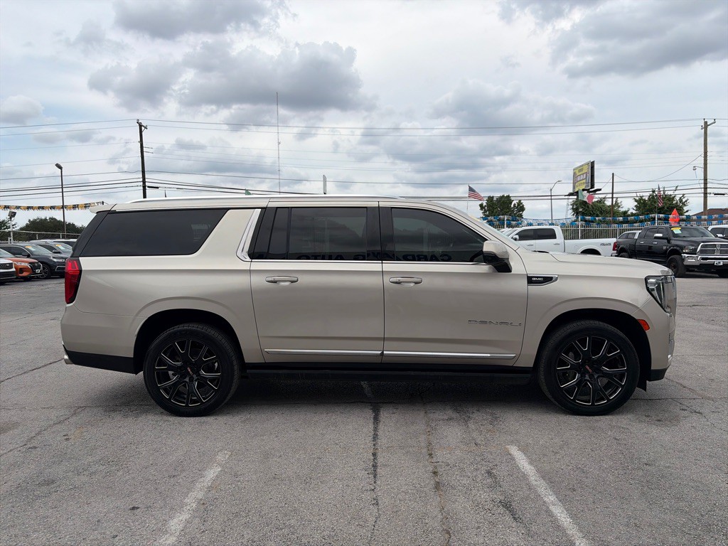 2021 GMC Yukon Image 6