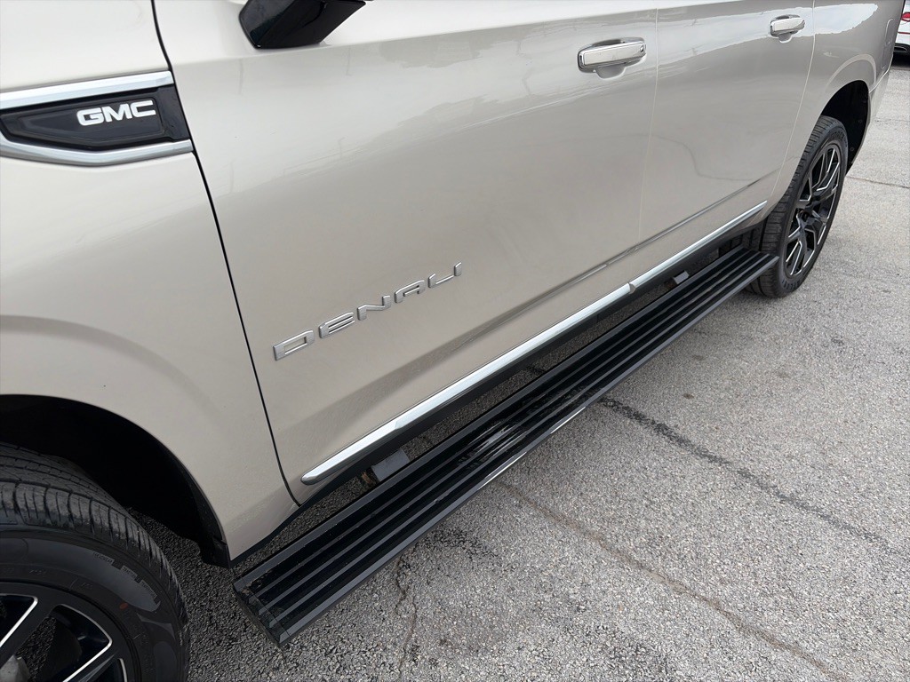 2021 GMC Yukon Image 11