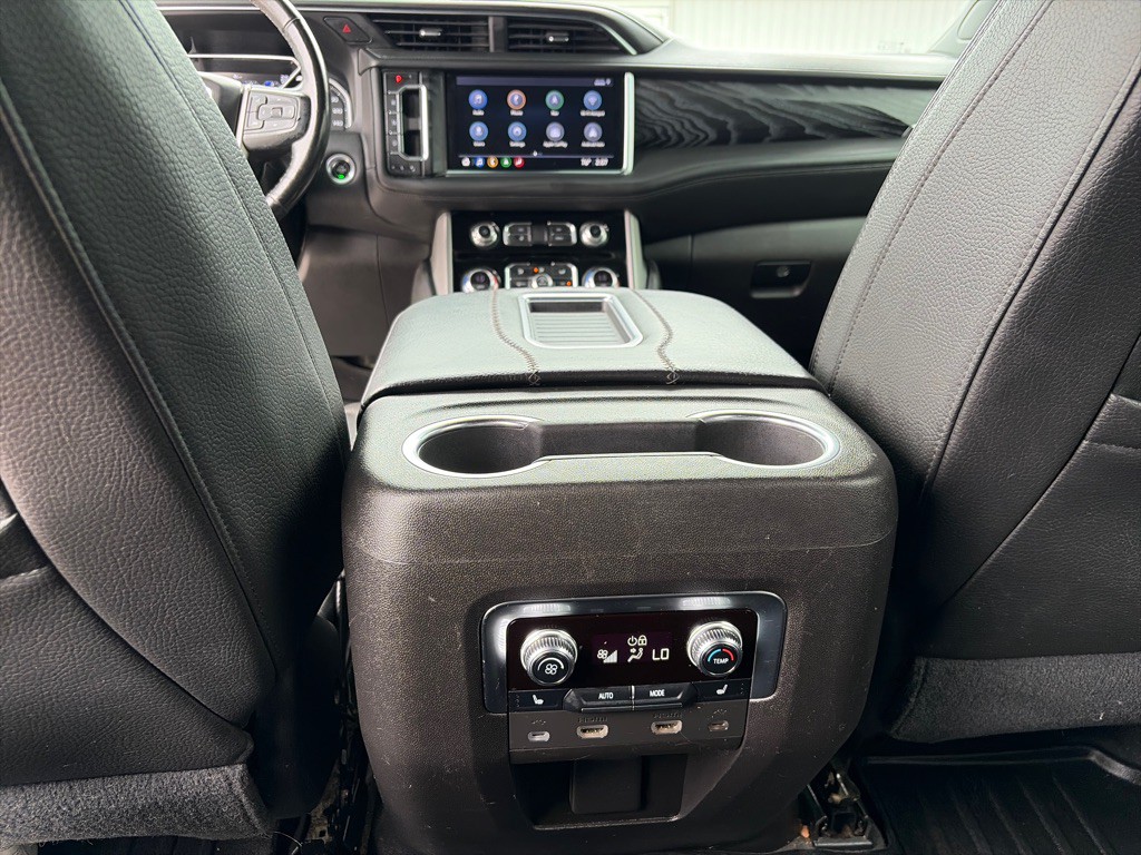 2021 GMC Yukon Image 17