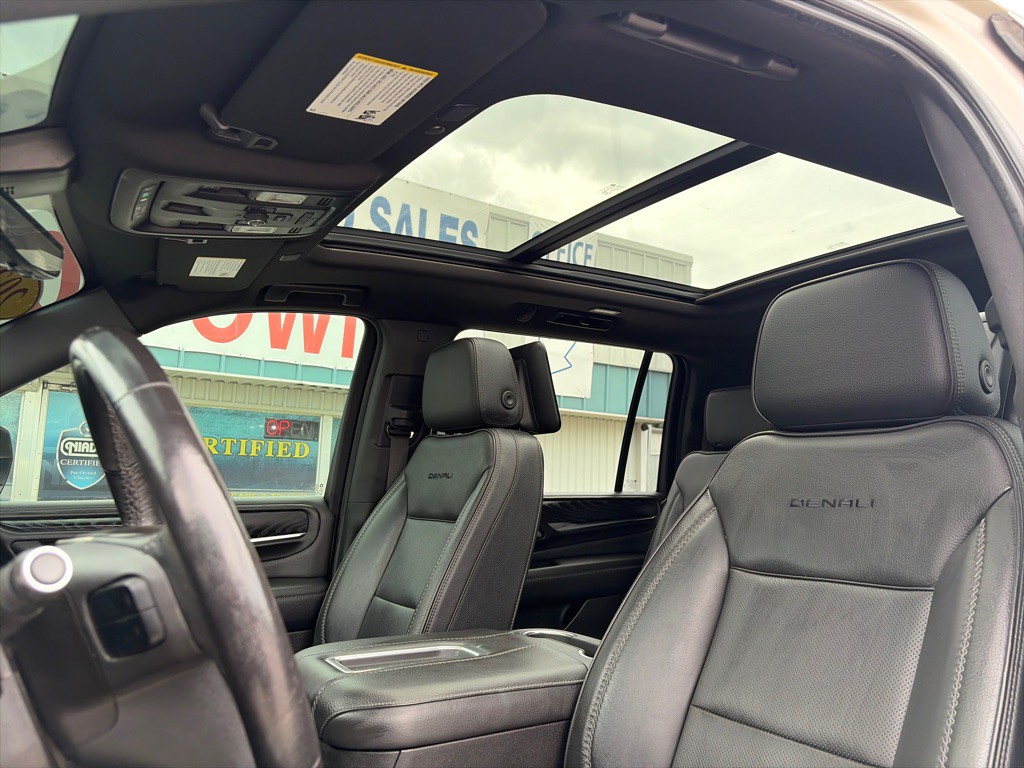 2021 GMC Yukon Image 23