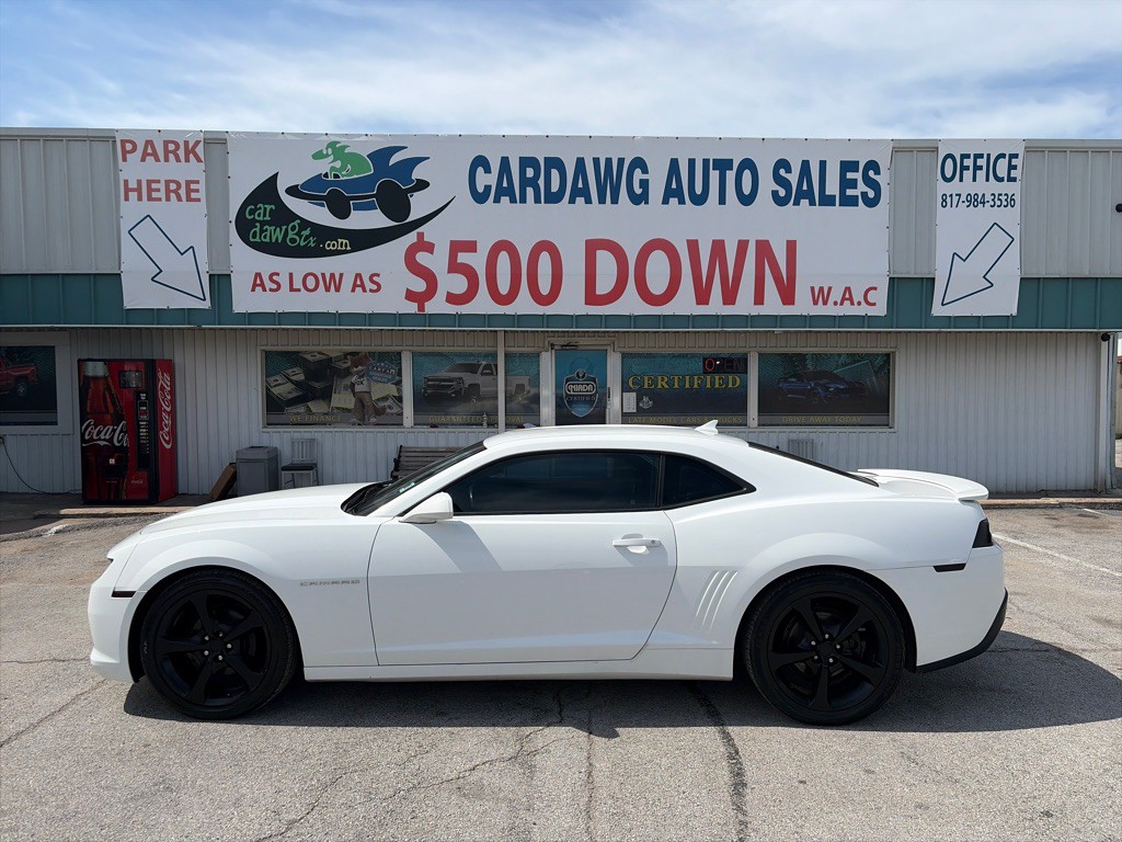 2015 Chevrolet Camaro Image 2