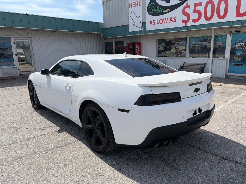 2015 Chevrolet Camaro Image 3