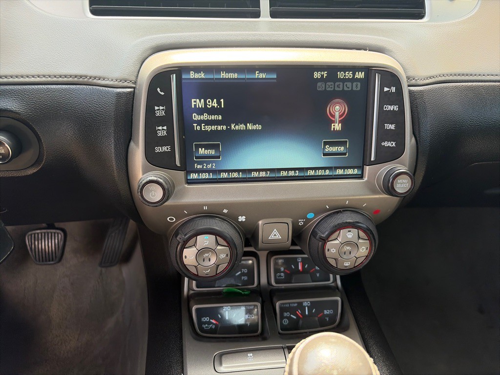 2015 Chevrolet Camaro Image 16