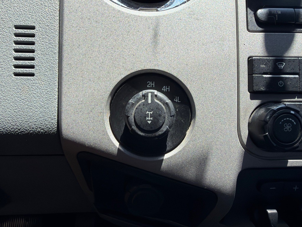 2013 Ford F-250 Image 17
