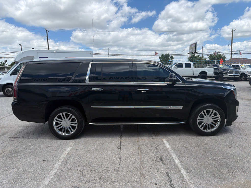 2019 Cadillac Escalade Image 6