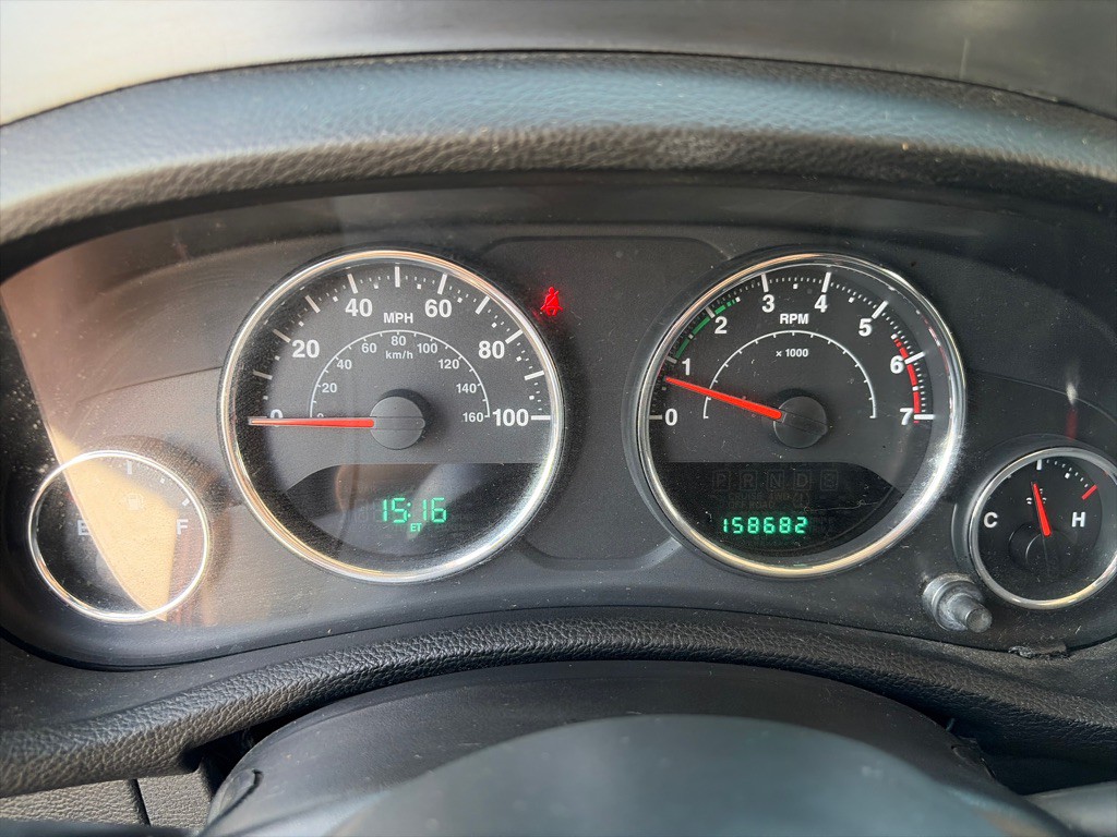 2011 Jeep Wrangler Unlimited Image 15