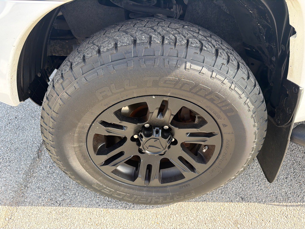 2015 Toyota Tacoma Image 10