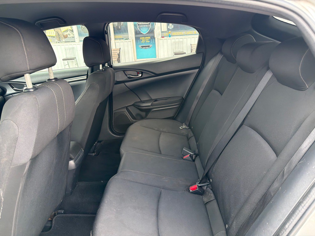 2018 Honda Civic Image 11