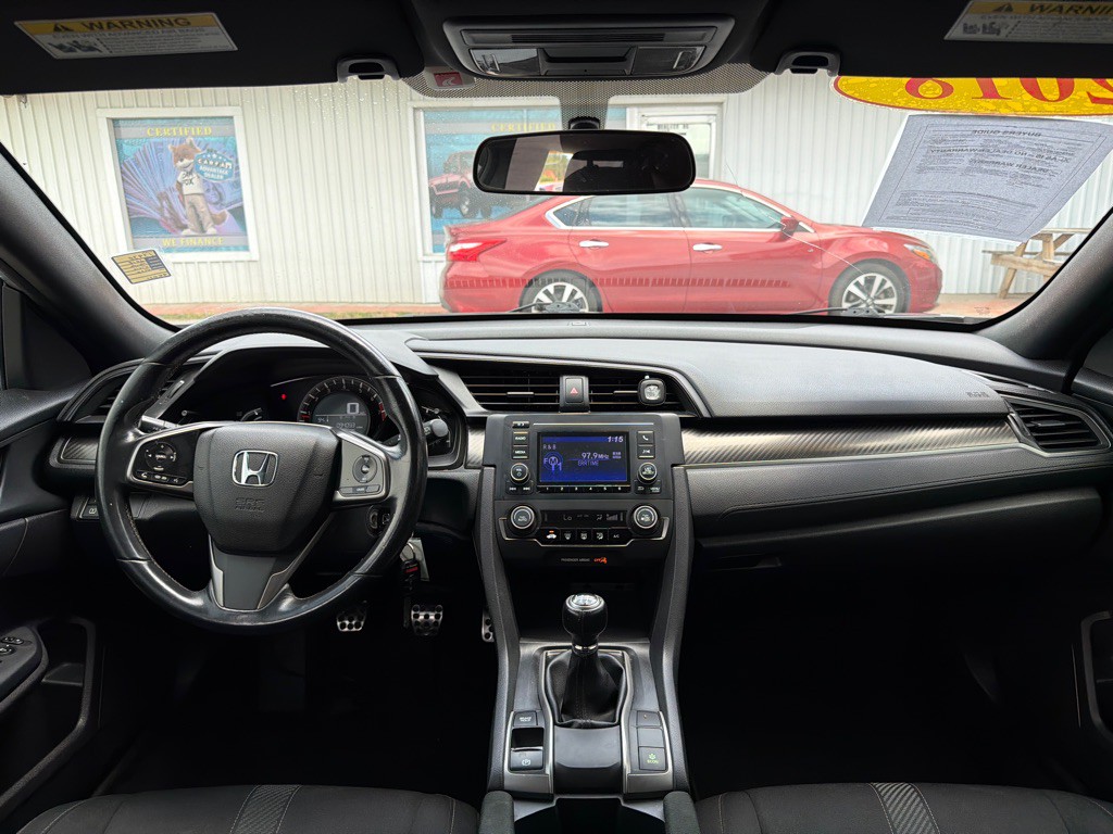 2018 Honda Civic Image 12