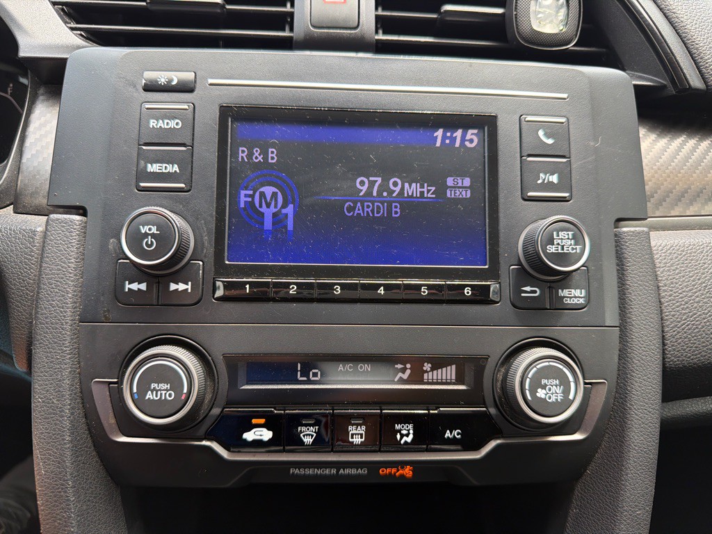 2018 Honda Civic Image 14
