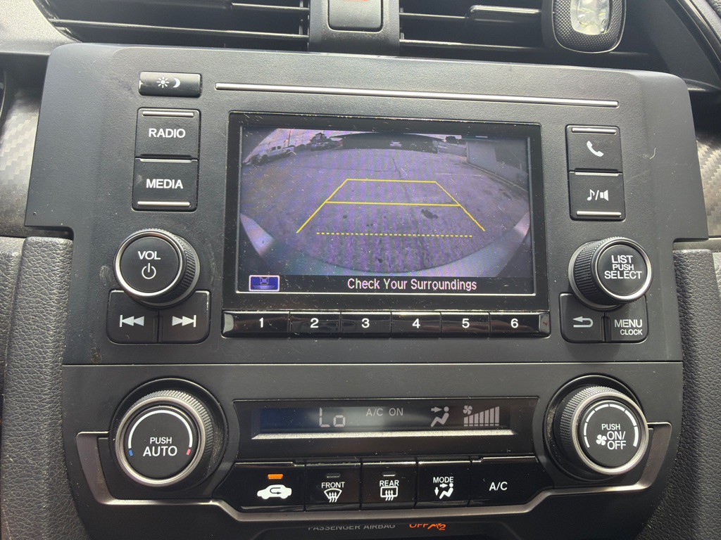 2018 Honda Civic Image 15