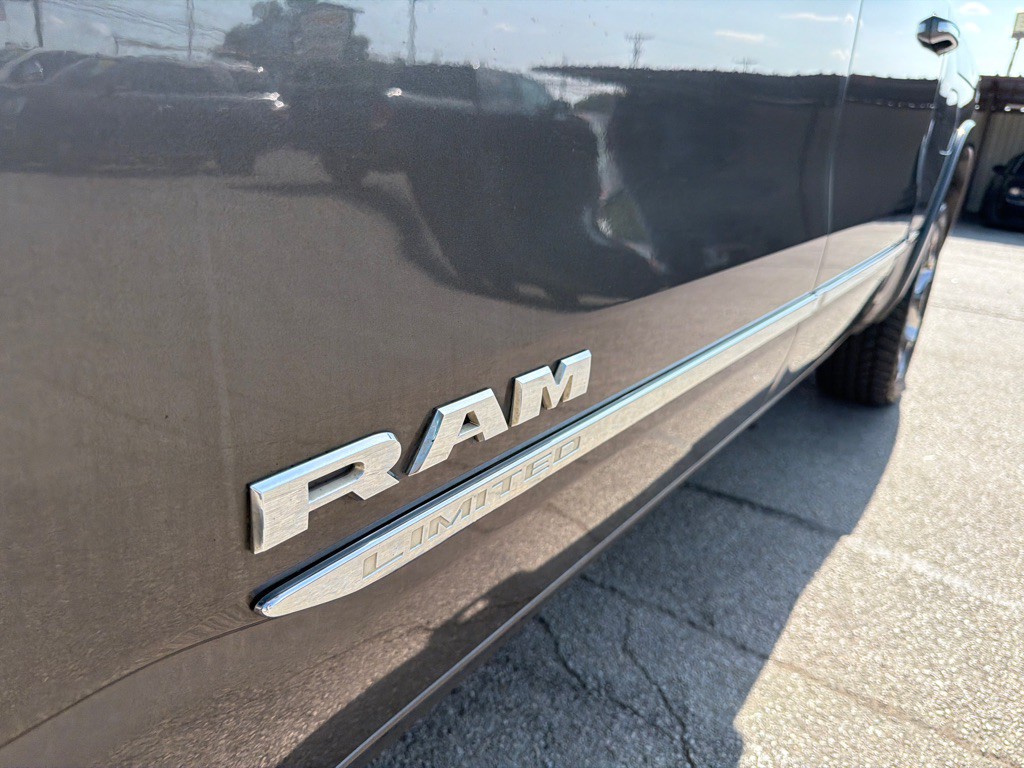 2020 RAM 1500 Image 11