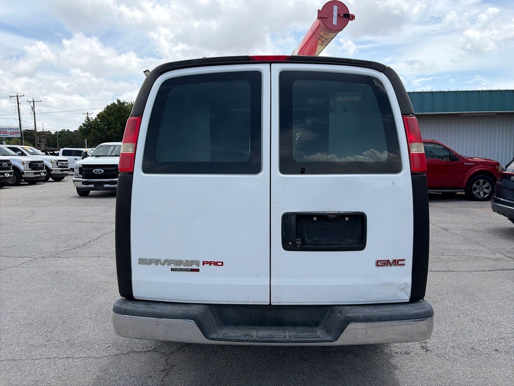 2013 GMC Savana Image 4