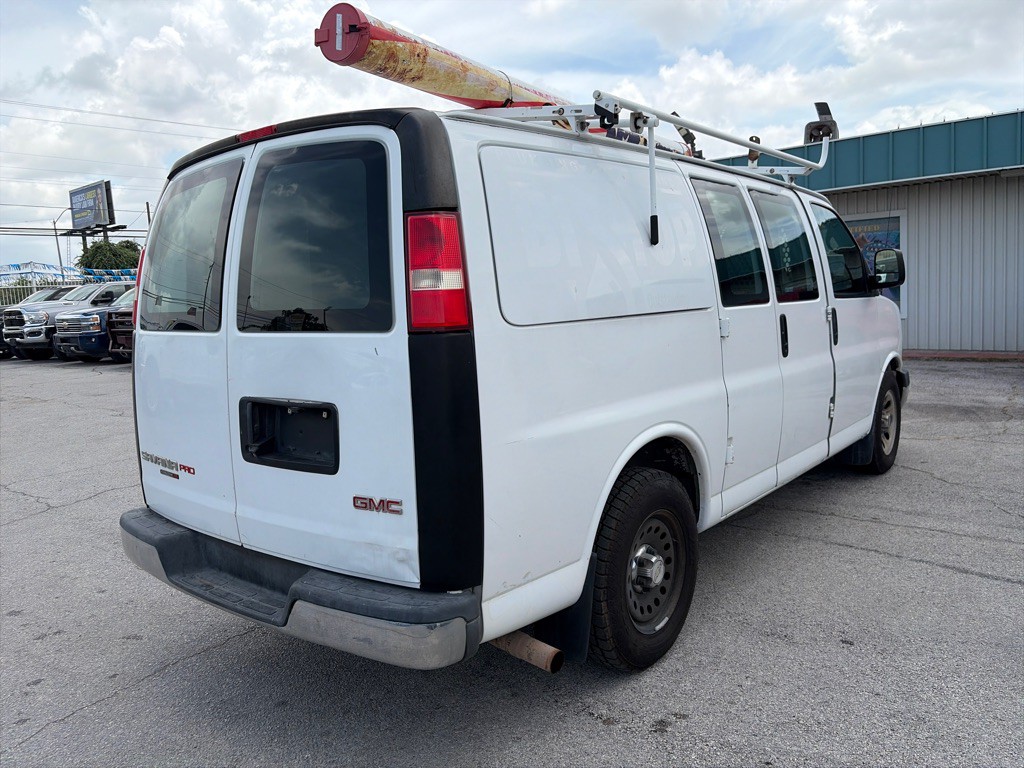 2013 GMC Savana Image 6