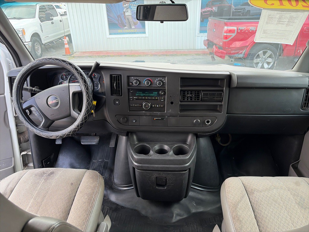 2013 GMC Savana Image 13