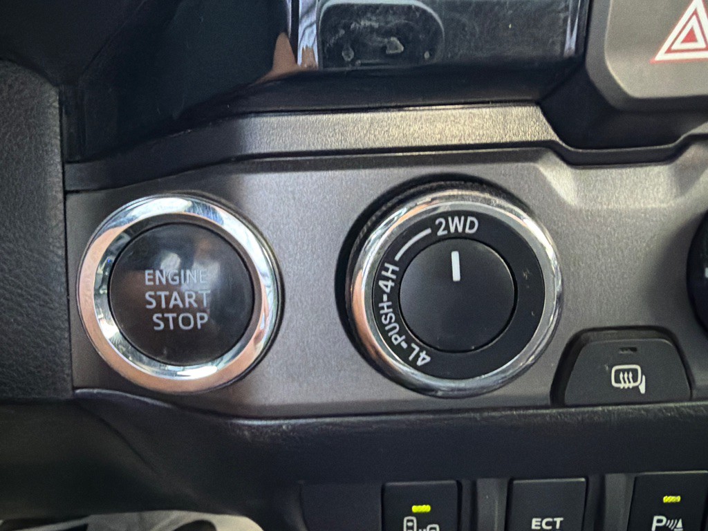 2018 Toyota Tacoma Image 15