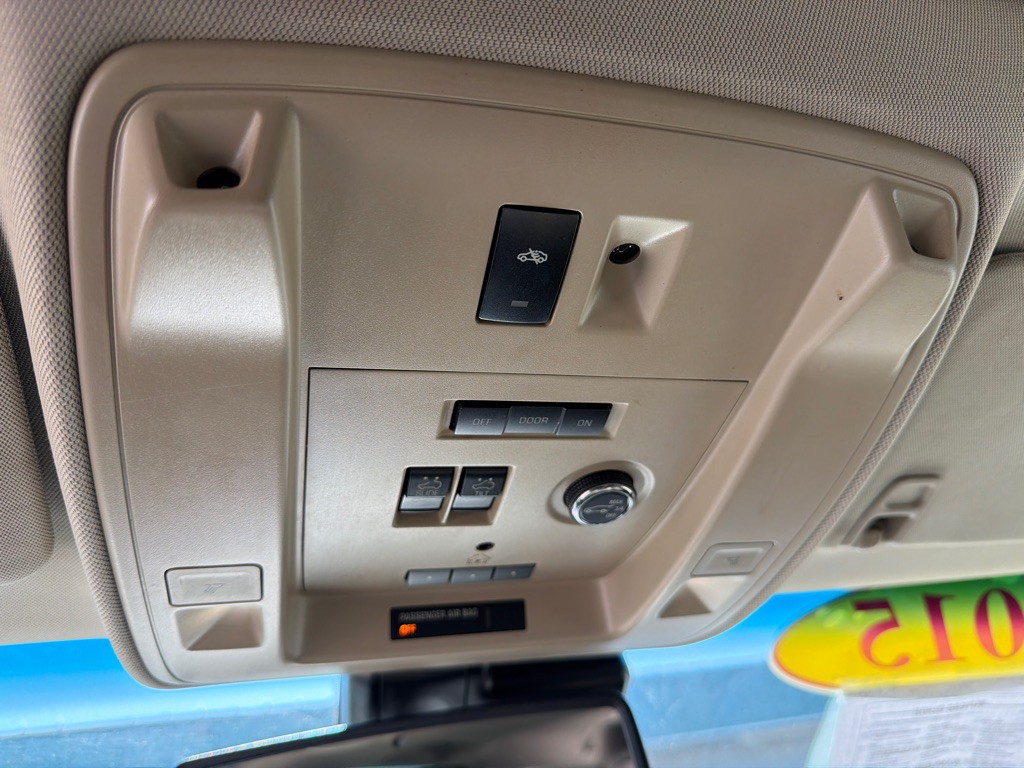 2015 Chevrolet Tahoe Image 18